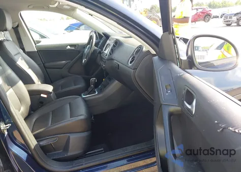 2016 Volkswagen Tiguan S/Se/Sel/R-Line z USA, uszkodzony, nr VIN WVGAV7AX8GW511632